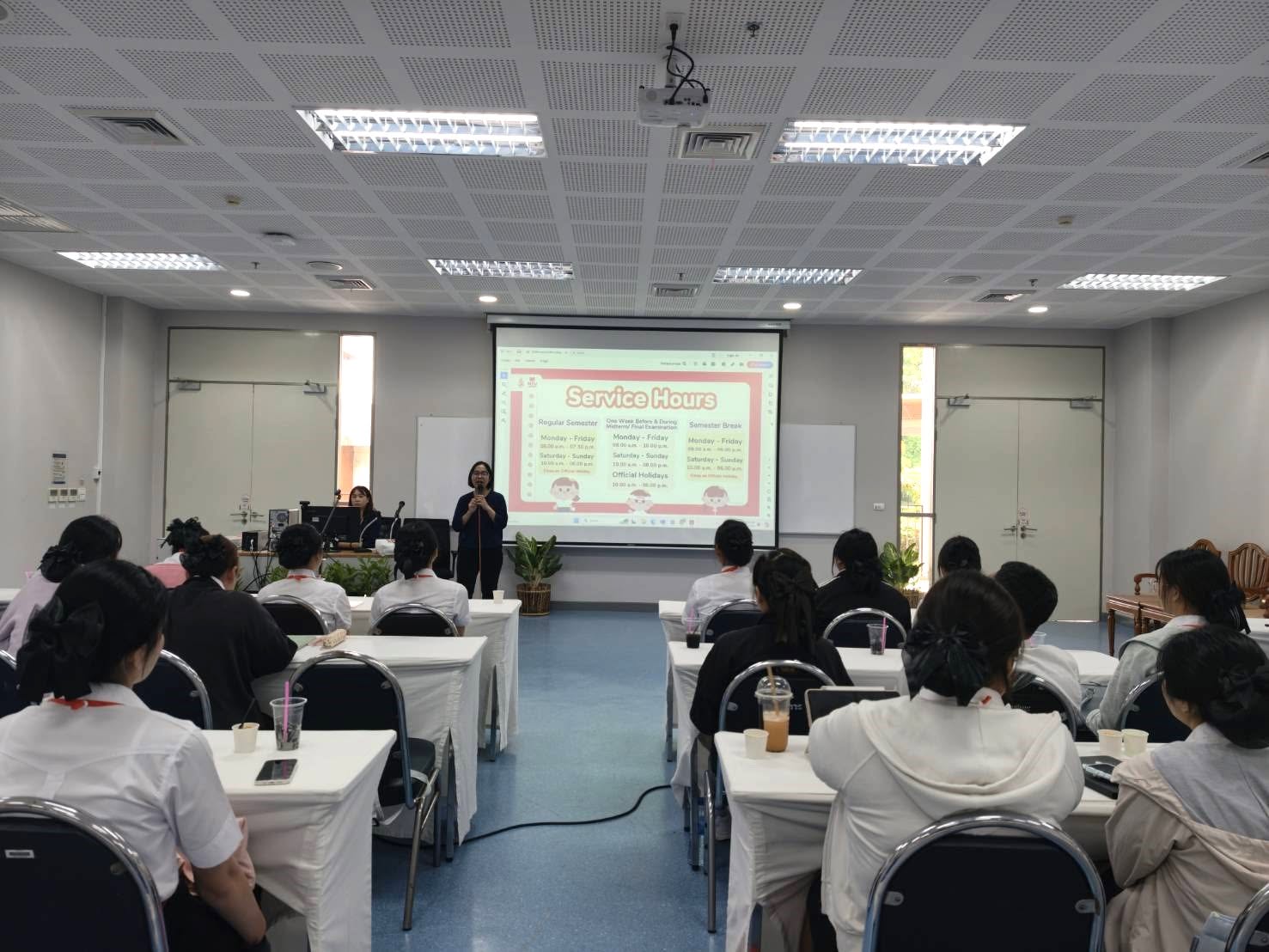 ศูนย์บรรณสารฯ มฟล. ร่วมปฐมนิเทศผู้ช่วยพยาบาลใหม่ ประจำปี 2569 แนะเทคนิคสืบค้นและบริการห้องสมุด เตรียมความพร้อมสู่การเรียนรู้อย่างมีประสิทธิภาพ