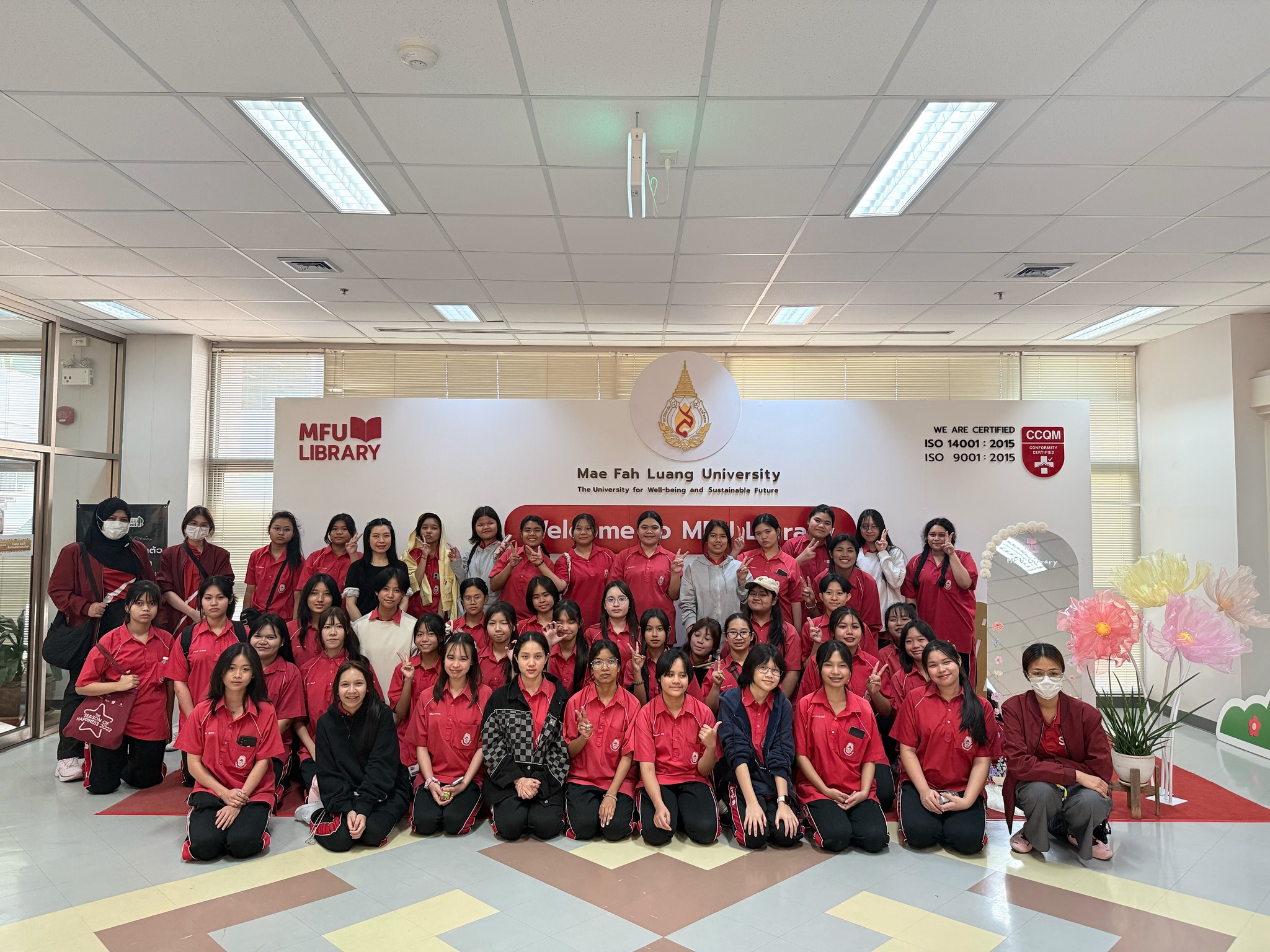 ศูนย์บรรณสารฯ มฟล. ต้อนรับโรงเรียนคณะนักเรียนสตรีเศรษฐบุตรบำเพ็ญ เข้าเยี่ยมชมหอประวัติ มฟล.